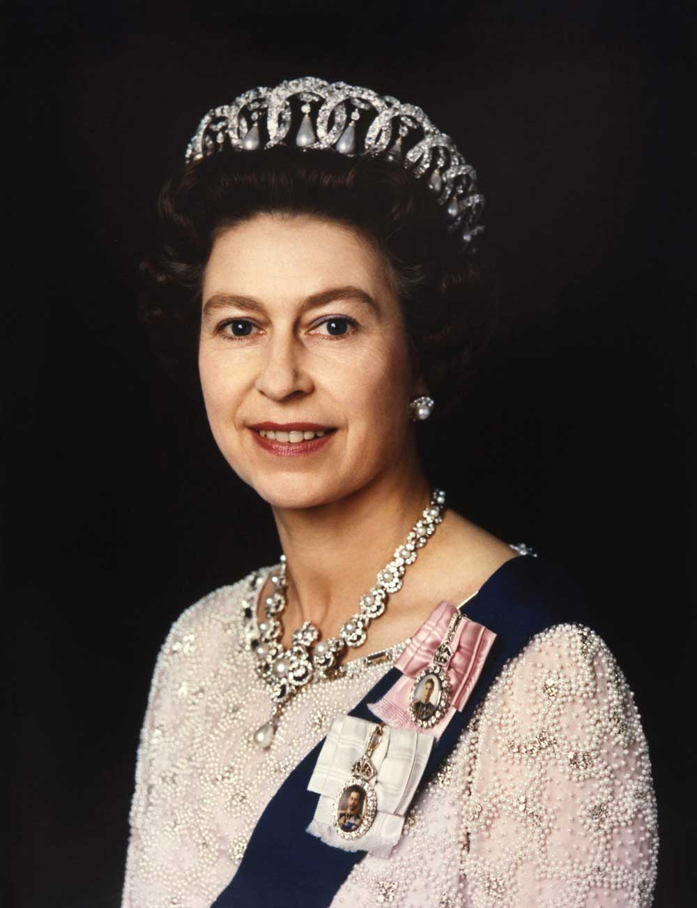 Portrait of Queen Elizabeth-DIY Diamond Painting